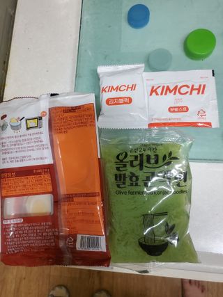 클린24시간 올리브발효곤약면 시원김치면 1세트-(3봉) — 5점을 준 리뷰어가 2023년 12월 올린 사용 사진