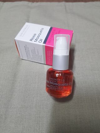 유니베르소 로즈힙 오일 15ml — 5점을 준 리뷰어가 2021년 6월 올린 사용 사진