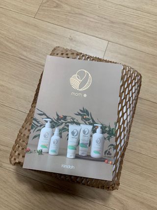 mom e 맘이 내추럴 베이비 케어 샴푸앤바스+로션 — 5점을 준 리뷰어가 2021년 1월 올린 사용 사진