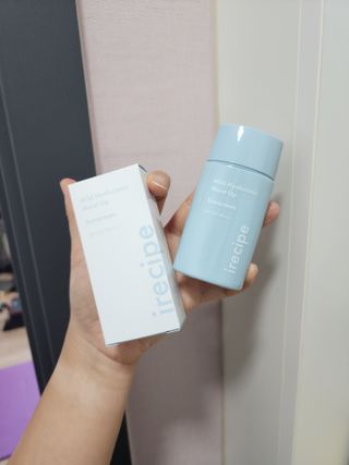 아이레시피 마일드 히알루로닉 모이스트 업 선스크린 SPF50+ PA++++ — 5점을 준 리뷰어가 2023년 7월 올린 사용 사진