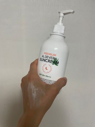 [닥터문] 프리미엄 알로에베라 선크림 500ml — 5점을 준 리뷰어가 2022년 7월 올린 사용 사진