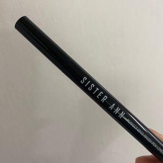 씨스터앤 퍼펙트 엣지 브러쉬 펜 라이너 2종 택 1 — 5점을 준 리뷰어가 2022년 1월 올린 사용 사진