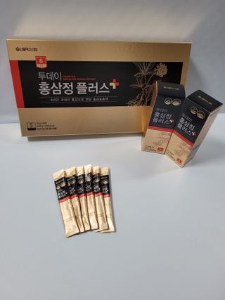 서울약사신협_투데이홍삼정플러스스틱_10g x 60포 — 5점을 준 리뷰어가 2021년 7월 올린 사용 사진