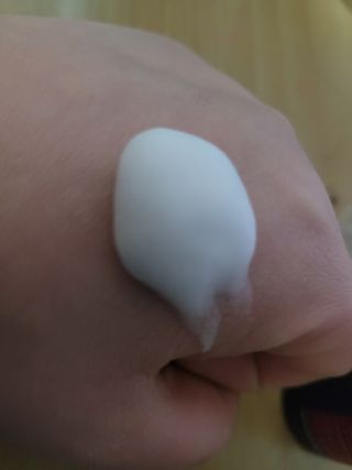 코스모먼트 부스티모 부스팅샴푸60ml + 비듬세정 진정샴푸50ml — 5점을 준 리뷰어가 2022년 1월 올린 사용 사진