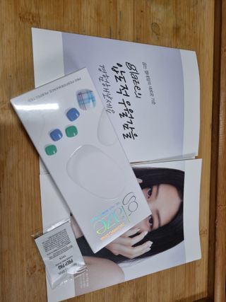 데싱디바 글레이즈 젤네일 네온체크 네일_4종 중 택 1 — 4점을 준 리뷰어가 2021년 9월 올린 사용 사진