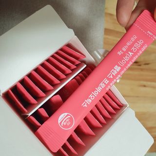 아임오 Y와이 밸런스 프로바이오틱스 30포 — 5점을 준 리뷰어가 2021년 8월 올린 사용 사진