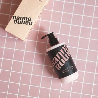 난나 살몬 스파이더 검버섯 미백 톤업 화이트닝 연어 앰플 크림 300ml 대용량 — 5점을 준 리뷰어가 2022년 8월 올린 사용 사진