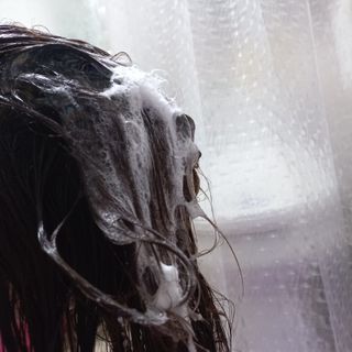 프리마인 더이상 뻣뻣하고 효과없는 탈모샴푸는 NO. 근본부터 케어하는 셀베이스 그린티샴푸(500ml) — 5점을 준 리뷰어가 2023년 1월 올린 사용 사진