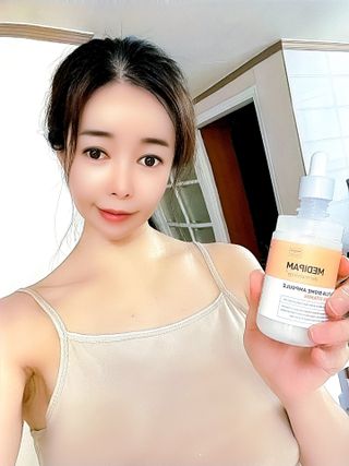 [메디팜] 대용량 바이옴 미백 비타민 앰플 — 5점을 준 리뷰어가 2022년 1월 올린 사용 사진