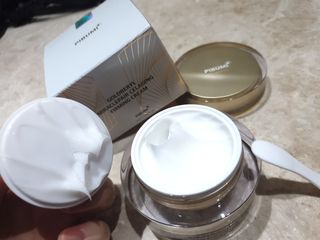 피부미 골드베릴 미라클페어 세레이징 퍼밍 크림 50ml — 5점을 준 리뷰어가 2021년 9월 올린 사용 사진