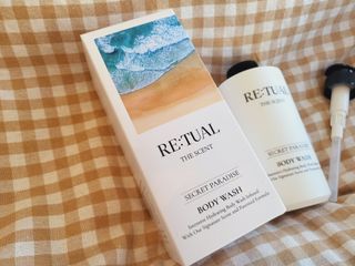 레츄얼 더 센트 바디워시 시크릿 파라다이스(500ml) — 5점을 준 리뷰어가 2022년 7월 올린 사용 사진