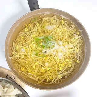 모멘토 마론 프라이팬 26cm 3종 (26cm팬/26cm웍팬/호환 스티머+돔뚜껑) — 5점을 준 리뷰어가 2022년 9월 올린 사용 사진