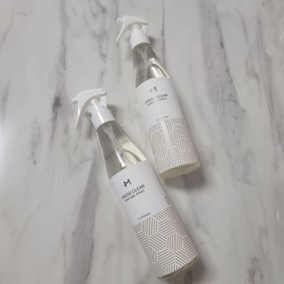 [엠메이데이] 드레스클리어 퍼퓸 스프레이 300ml 프리지아 가든향+프리지아 파출리향 — 5점을 준 리뷰어가 2022년 1월 올린 사용 사진