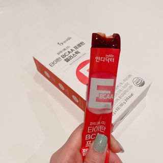 인디닥터 면역 생생 핑크 이뮨 젤리 + 타이탄 BCAA 프로틴 젤리스틱 — 4점을 준 리뷰어가 2022년 4월 올린 사용 사진