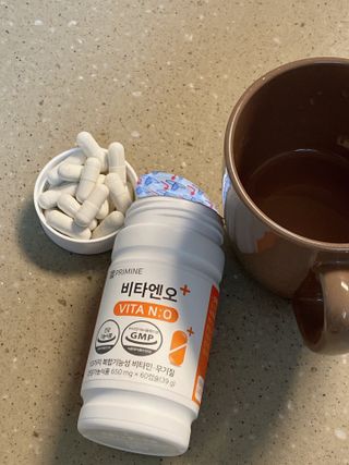 프리마인 성큼다가온 봄, 이너뷰티를 챙겨야 피부도 화사하게, 컨디션도 활기차게. 흡수율을 높인 고효율 비타민. — 5점을 준 리뷰어가 2023년 2월 올린 사용 사진