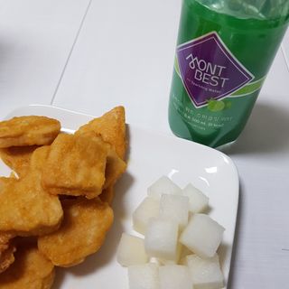 몽베스트 Montbest with Sparkling water Lime20병 — 5점을 준 리뷰어가 2021년 10월 올린 사용 사진