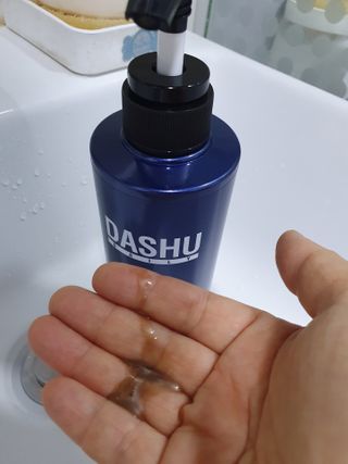 다슈코리아 다슈 데일리 단백질 한방 두피 골드 샴푸 500ml — 5점을 준 리뷰어가 2021년 1월 올린 사용 사진
