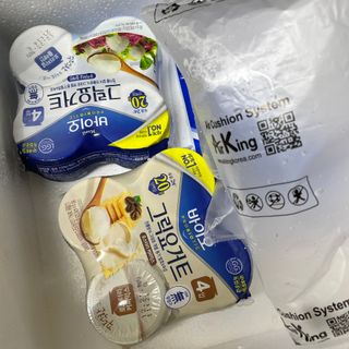 매일바이오 그릭요거트 오리지널 플레인 4개, 로스터리 커피믹스 4개 — 4점을 준 리뷰어가 2021년 12월 올린 사용 사진