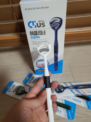 크리오 클리어스 혀백태제거 구취관리 혀클리너 — 5점을 준 리뷰어가 2021년 2월 올린 사용 사진