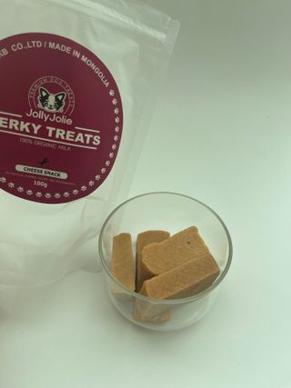 [졸리졸리] 애견 치즈스틱 (HORSE MILK CHEESE) — 리뷰어가 2023년 1월 올린 사용 사진