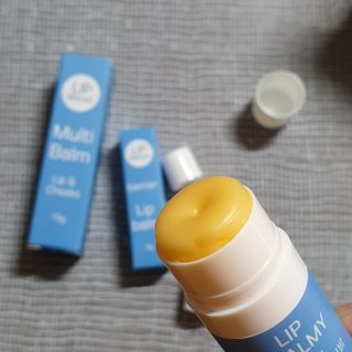[립빠미] 립앤칙스 멀티밤 + 베리어립밤 2종 — 4점을 준 리뷰어가 2021년 9월 올린 사용 사진