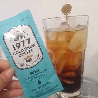 여우두마리 1977 콜드브루 스틱 더치커피 루후 커피팩토리 — 5점을 준 리뷰어가 2021년 2월 올린 사용 사진