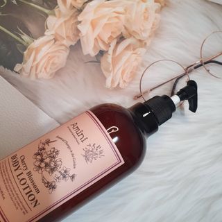 아미니 플라워테라피 바디로션  500ml 시리즈 — 5점을 준 리뷰어가 2021년 4월 올린 사용 사진