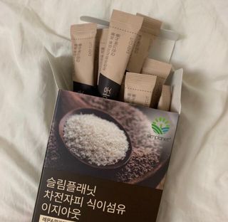슬림플래닛 차전자피 식이섬유 이지아웃 — 5점을 준 리뷰어가 2021년 3월 올린 사용 사진