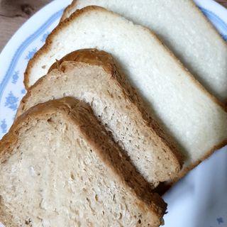 롯데제과 Vbread 포카치아식빵1개 + 미니식빵 1개 + 머핀 2개 세트 — 3.5점을 준 리뷰어가 2021년 9월 올린 사용 사진