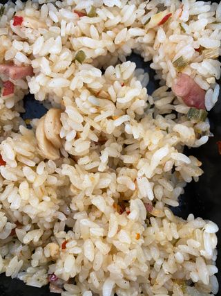 직탁 식단관리 3종 도시락(꼬막 듬뿍 곤드레비빔밥, 알리오올리오 불고기오믈렛, 매콤쭈꾸미 시래기유채밥) — 3점을 준 리뷰어가 2022년 7월 올린 사용 사진