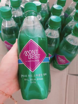몽베스트 Montbest with Sparkling water Plain 20병 — 5점을 준 리뷰어가 2022년 6월 올린 사용 사진