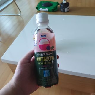 더그레잇티 콤부차 [매일유업] 더그레잇티 44kcal 콤부차 300ml *12개입 (오리지널 6개+베리리치 6개) — 5점을 준 리뷰어가 2023년 7월 올린 사용 사진