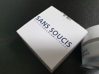 산수시 아쿠아 베네핏 24h 수부지 물광 속건조 수분크림 50ml — 5점을 준 리뷰어가 2021년 6월 올린 사용 사진
