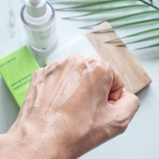 페이스리퍼블릭 카밍 블레미쉬 마데카 세럼 — 4.5점을 준 리뷰어가 2021년 6월 올린 사용 사진