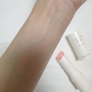 [트윙클라] 안티멜라 수딩 워터밤+안티링클 샤이닝 멀티밤 — 5점을 준 리뷰어가 2022년 6월 올린 사용 사진