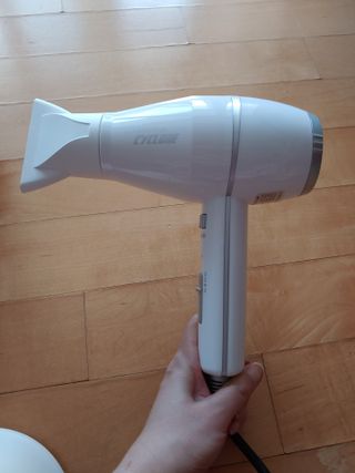 에프에이치아이코리아 마르세이유 사이클론 드라이기 — 5점을 준 리뷰어가 2021년 6월 올린 사용 사진