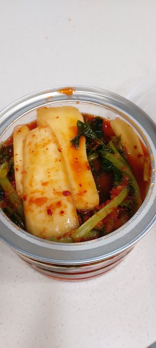 셰프애찬 알타리김치 총각김치 1kg — 4점을 준 리뷰어가 2022년 10월 올린 사용 사진
