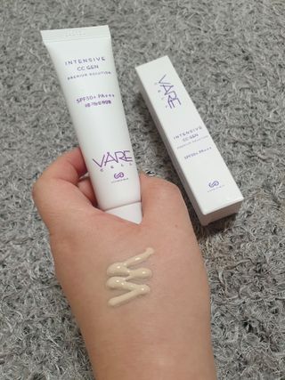 바르셀 톤업선크림 미백 메이크업베이스 CC크림 인텐시브 씨씨 젠 30ml — 5점을 준 리뷰어가 2021년 11월 올린 사용 사진