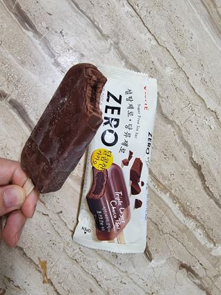 ZERO (초콜릿 칩 쿠키, 카카오 케이크, 후르츠 젤리, 아이스 콜라, 아이스 초코바) — 5점을 준 리뷰어가 2022년 6월 올린 사용 사진
