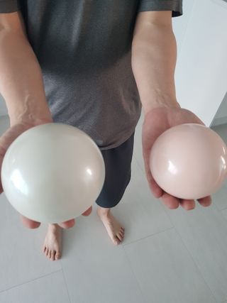 트라택 쿠셔닝 웨이트볼 0.5kg + 1kg SET — 5점을 준 리뷰어가 2022년 6월 올린 사용 사진
