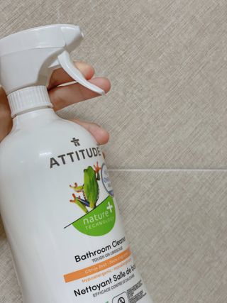 에티튜드 천연 욕실 클리너 시트러스제스트 향 (800ml) — 5점을 준 리뷰어가 2022년 9월 올린 사용 사진