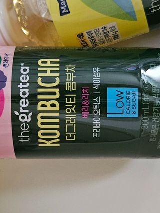 더그레잇티 콤부차 [매일유업] 더그레잇티 44kcal 콤부차 300ml *12개입 (오리지널 6개+베리리치 6개) — 4.5점을 준 리뷰어가 2023년 8월 올린 사용 사진