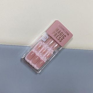 데싱디바 매직프레스 레귤러 스퀘어_6종 중 택 1 — 5점을 준 리뷰어가 2021년 9월 올린 사용 사진