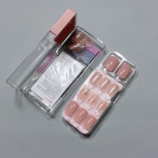 데싱디바 매직프레스 레귤러 스퀘어_6종 중 택 1 — 5점을 준 리뷰어가 2021년 9월 올린 사용 사진