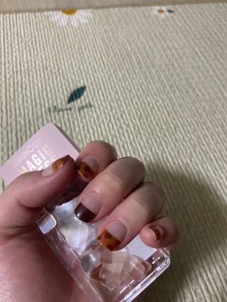 데싱디바 매직프레스 가을신상 숏 스퀘어_3종 중 택1 — 5점을 준 리뷰어가 2021년 9월 올린 사용 사진