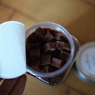 페페로니 진짜 오메가3 연어+소고기 180g+180g — 5점을 준 리뷰어가 2021년 7월 올린 사용 사진