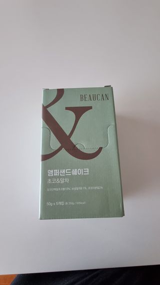 [뷰캔] 건강한 식사대용 앰퍼샌드 단백질 쉐이크 초코&말차 50g — 5점을 준 리뷰어가 2022년 6월 올린 사용 사진