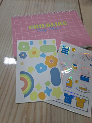 리훈 차일드라이크 or 워킹스마일 초등학생 스터디플래너 저학년/ 고학년 — 5점을 준 리뷰어가 2023년 4월 올린 사용 사진