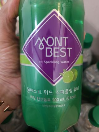 몽베스트 Montbest with Sparkling water Lime20병 — 5점을 준 리뷰어가 2021년 10월 올린 사용 사진