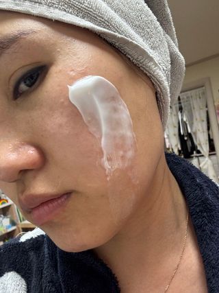 나우 [리브엠]피부 속부터 겹겹이, 촘촘하게! 워터핏8중 수분착붙 크림 — 5점을 준 리뷰어가 2025년 5월 올린 사용 사진